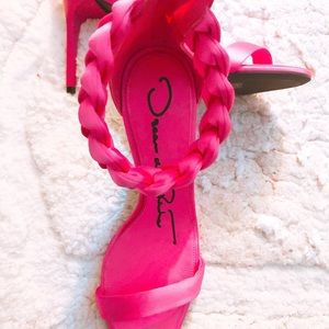 NBW! Oscar de la Renta Satin Stiletto Sandals
